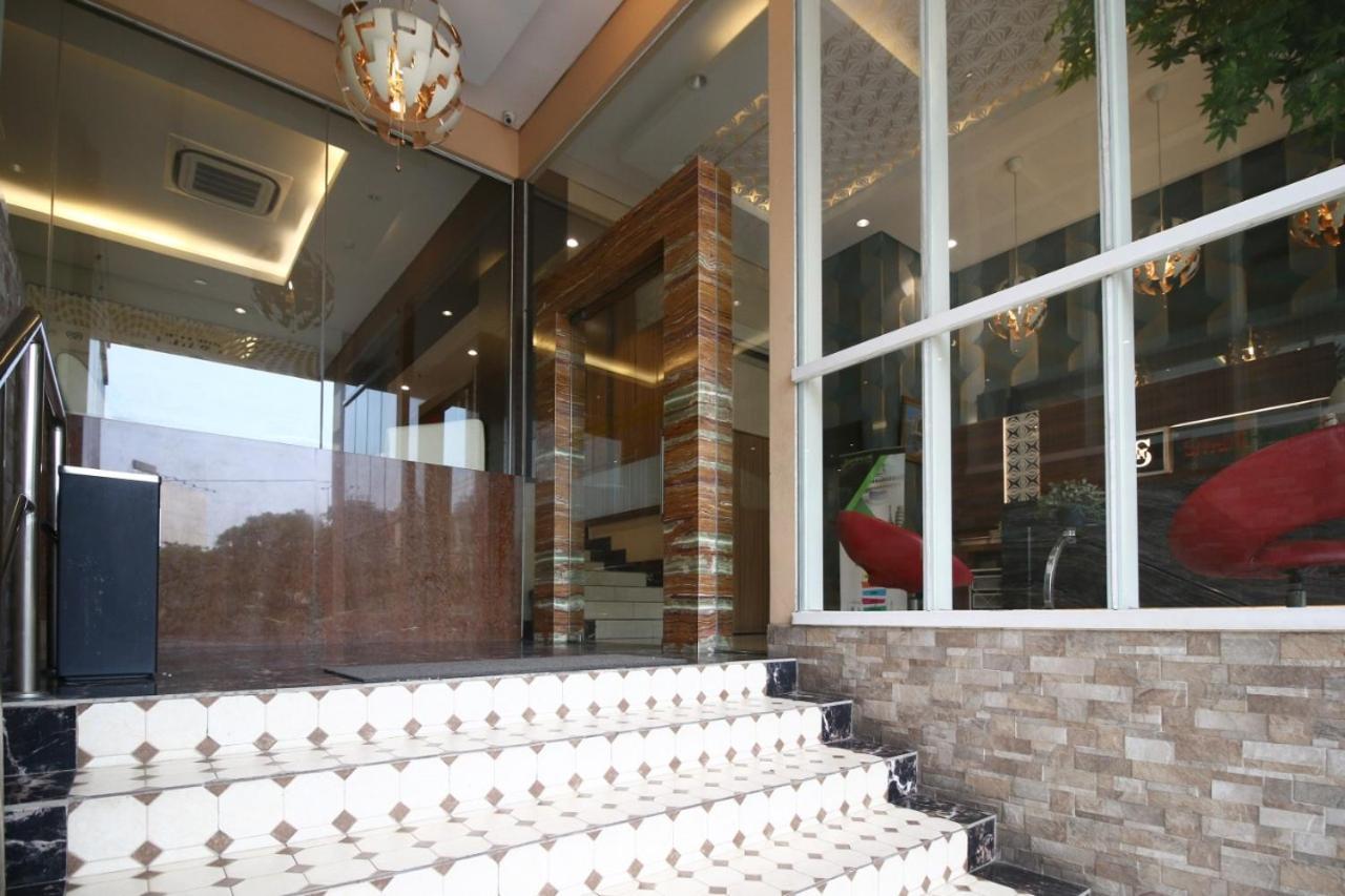 Smarthomm Ancol Yakarta Exterior foto